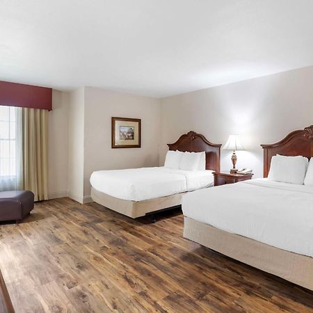 Best Western Plus Steeplegate Inn Davenport Zewnętrze zdjęcie