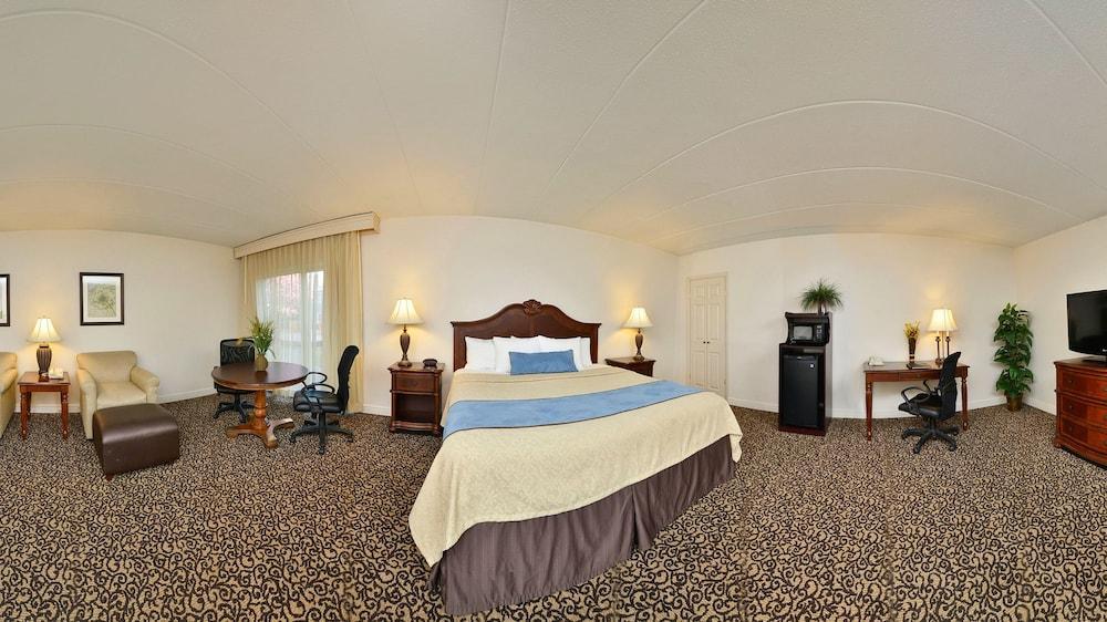 Best Western Plus Steeplegate Inn Davenport Zewnętrze zdjęcie