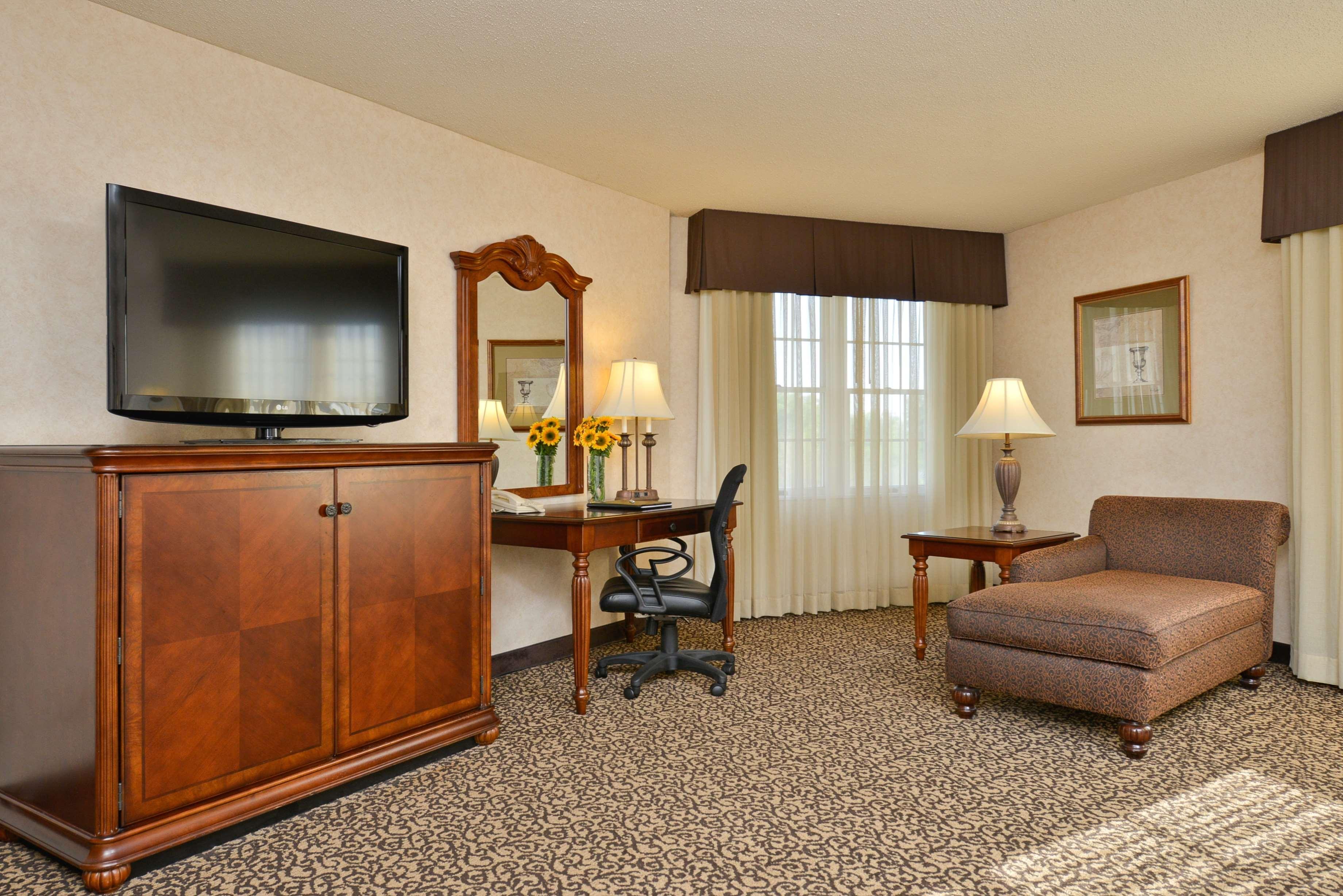 Best Western Plus Steeplegate Inn Davenport Zewnętrze zdjęcie