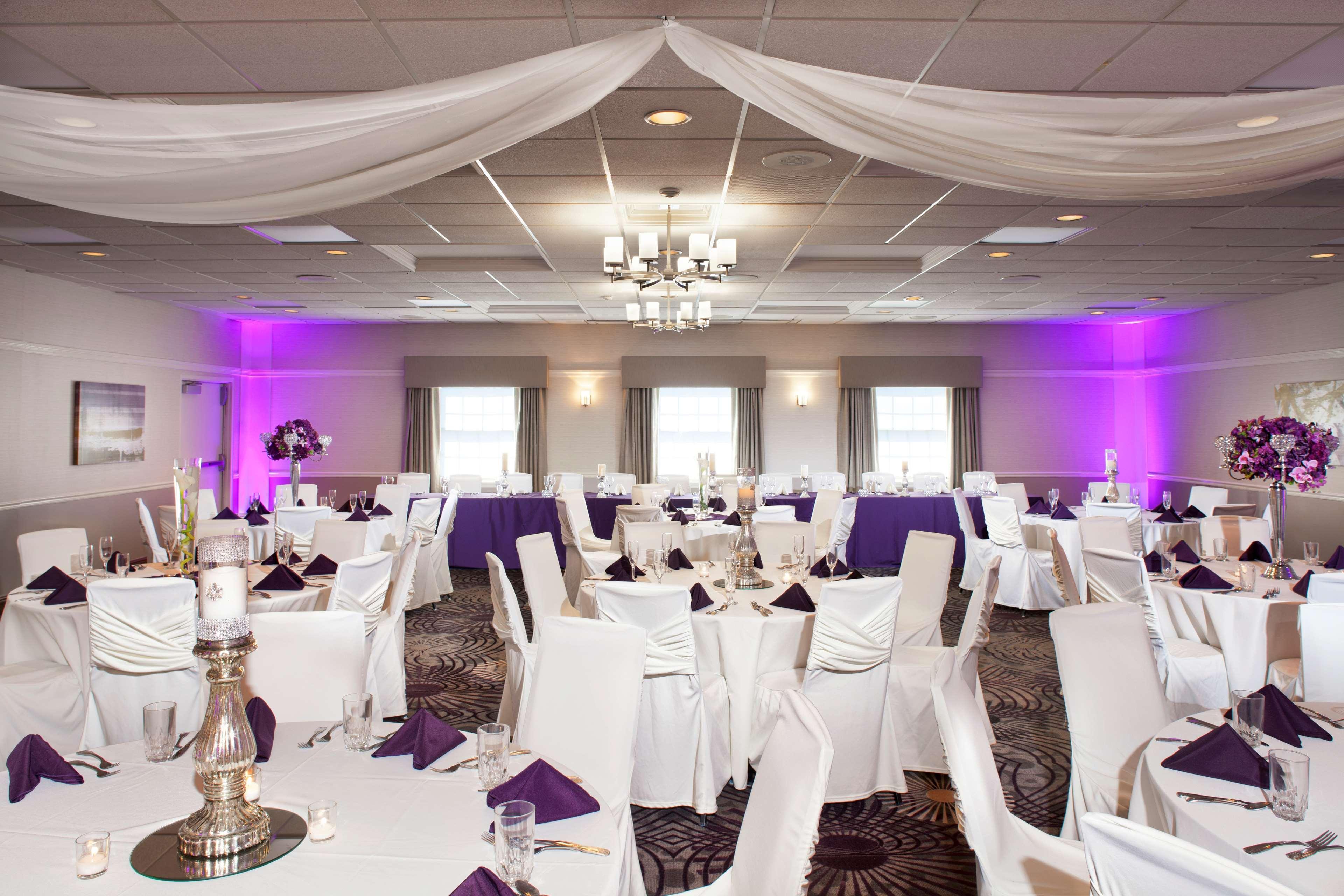 Best Western Plus Steeplegate Inn Davenport Zewnętrze zdjęcie