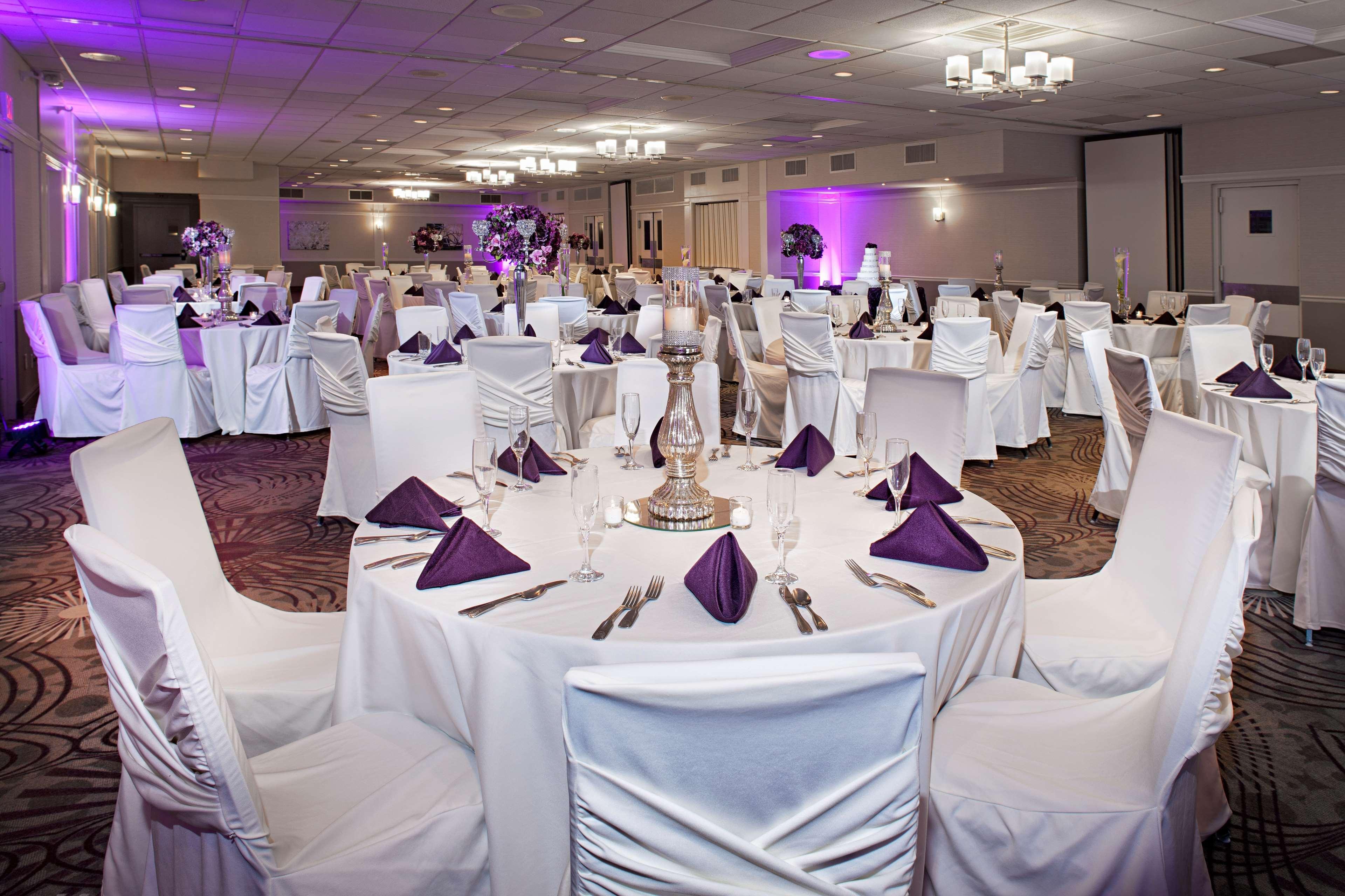 Best Western Plus Steeplegate Inn Davenport Zewnętrze zdjęcie