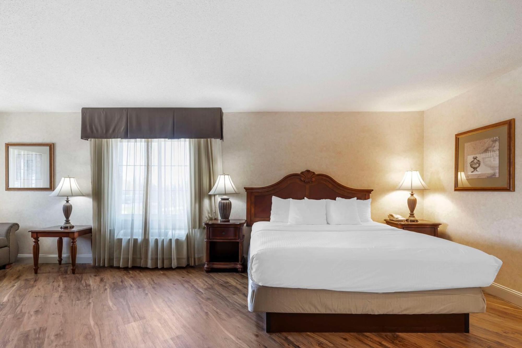 Best Western Plus Steeplegate Inn Davenport Zewnętrze zdjęcie