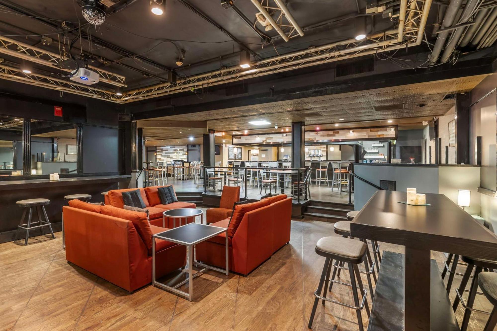 Best Western Plus Steeplegate Inn Davenport Zewnętrze zdjęcie